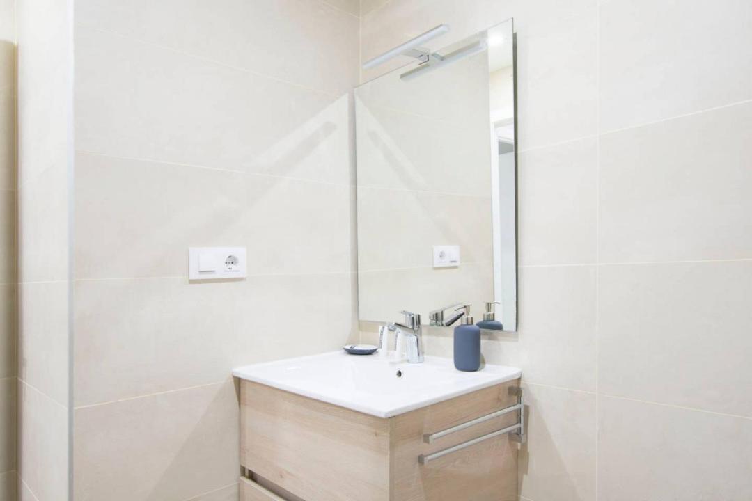 Cruz Apartment Madrid Luaran gambar